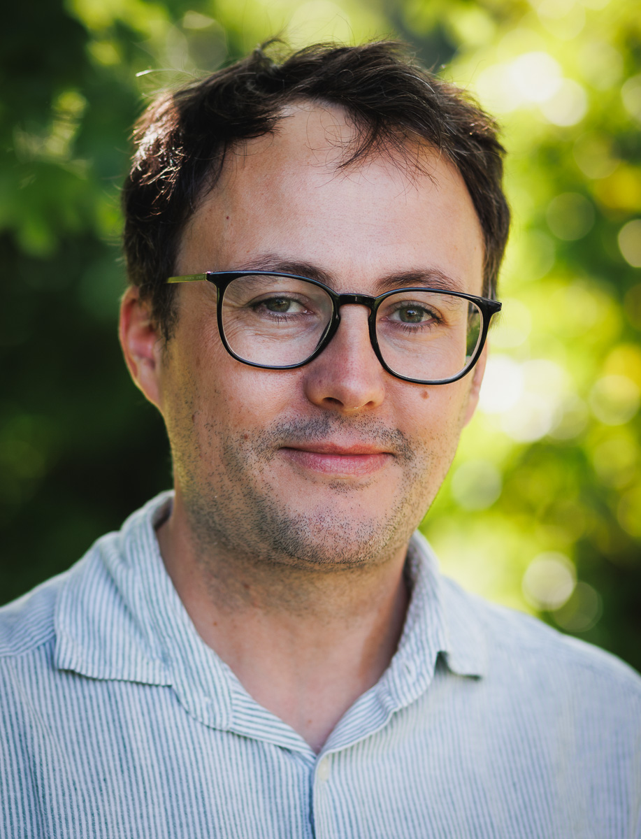 Dr. Stefan Steger